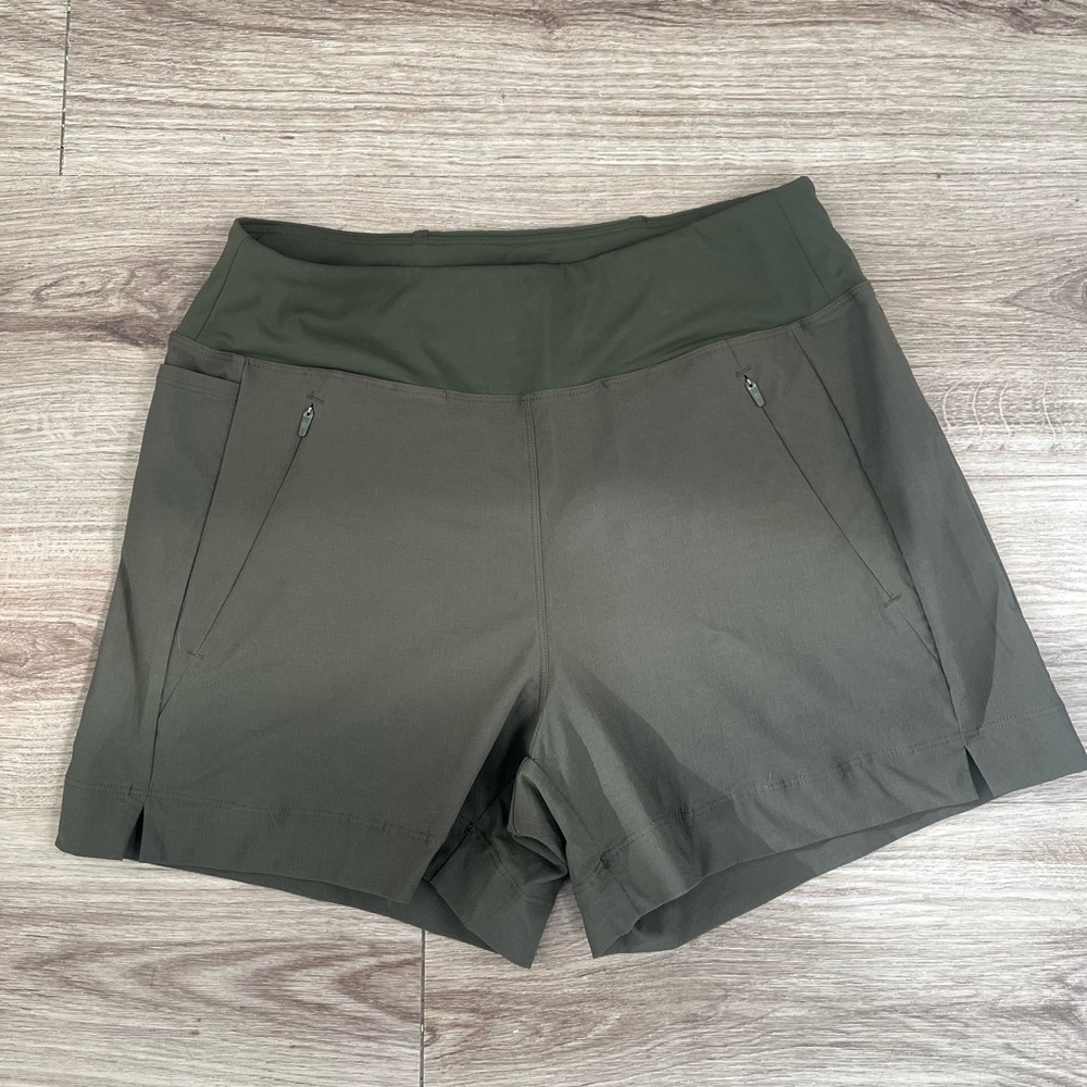 CRZ Yoga Midrise Hiking Shorts Small
